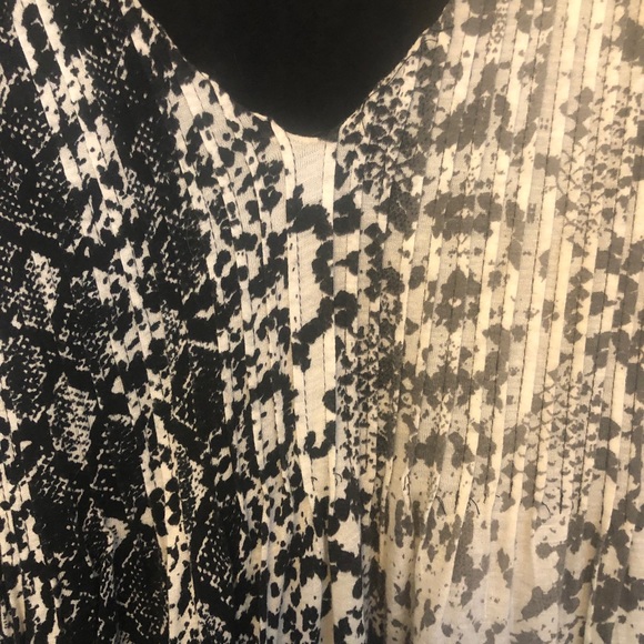 Kenneth Cole 3/4 length dress - Picture 4 of 5